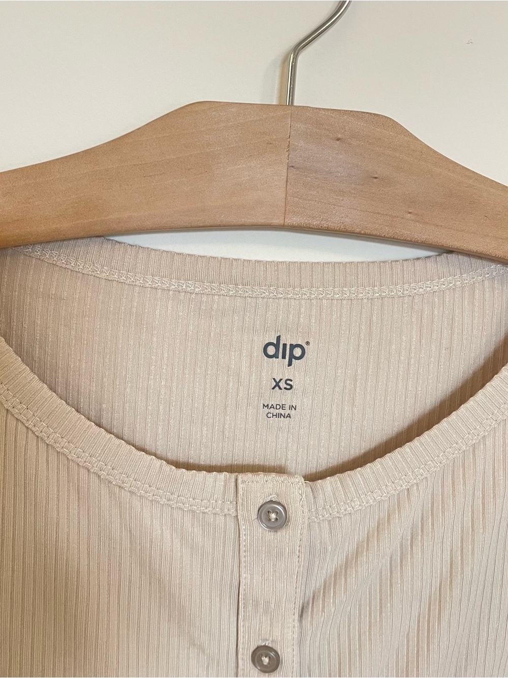 dip light Taupe Ribbed Button-Down Tank - Picture 2 of 5